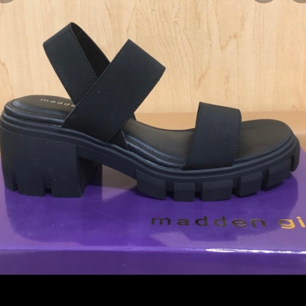 Madden Girl Harly Sandal NWT